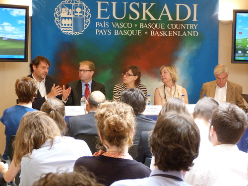 Con el respaldo de la UE, Naciones Unidas y redes internacionales, Euskadi ejemplifica en Bruselas la transición y apuesta hacia una economía verde