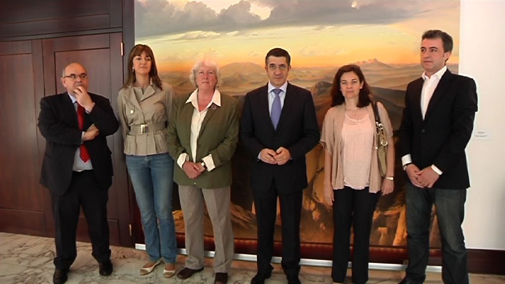 Video Lehendakaria Amnesty Internationaleko arduradunekin bildu da