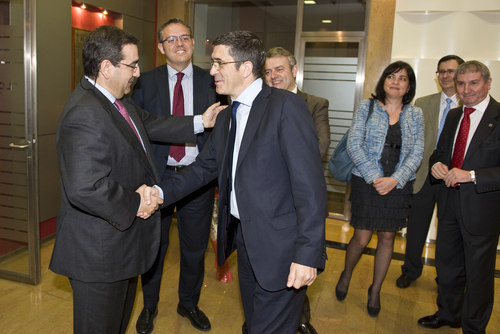 El Lehendakari acude al máster de el Correo