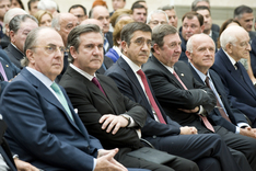 El Lehendakari considera que "el rescate sólo tendrá sentido si sirve para reactivar nuestra economía y generar empleo"