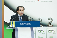 El Lehendakari considera que "el rescate sólo tendrá sentido si sirve para reactivar nuestra economía y generar empleo"