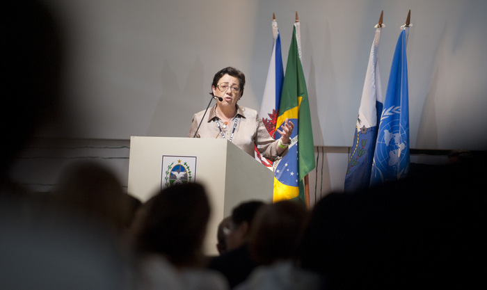 2012_06_19_unzalu_apertura_cumbre_mundial_07
