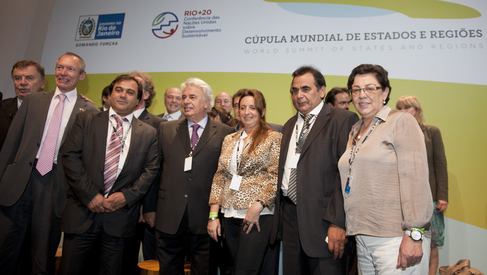 2012_06_19_unzalu_apertura_cumbre_mundial_11