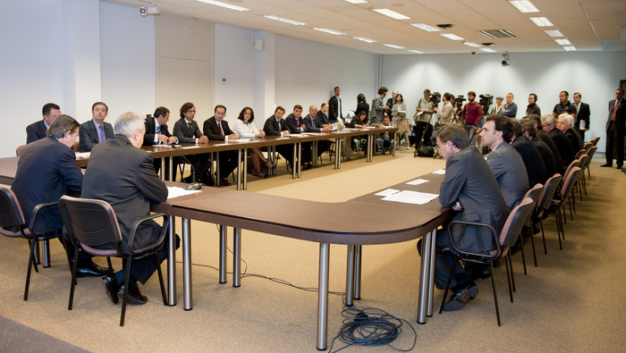 2012_07_05_aguire_unda_firma_entidades_06