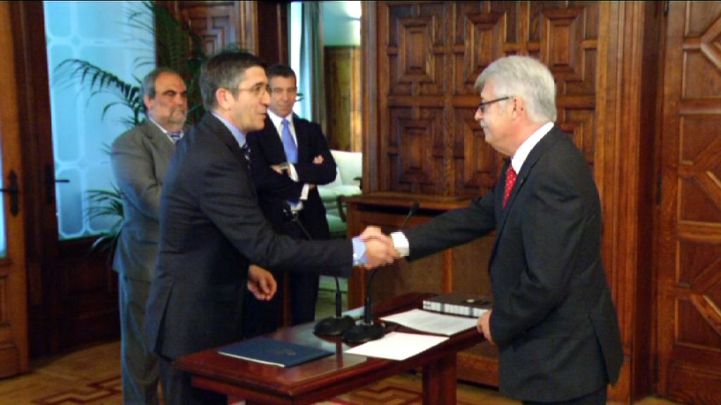 Video El Lehendakari reclama que sean "inflexibles" en su tarea de vigilancia a los nuevos responsables del Tribunal Vasco de Cuentas