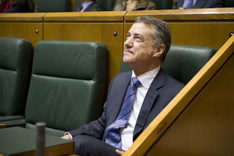 El Parlamento Vasco elige a Iñigo Urkullu como lehendakari